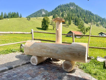 Holzbrunnen ,,Schliersberg" Holztrog Ränder abgeflacht aus Tannenholz