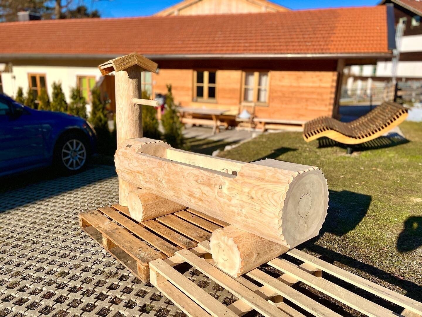 Holzbrunnen ,,Alpelhorn" Holztrog mit Säule stirnseiteitig | diverse Größen & Optionen