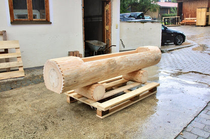 Holzbrunnen ,,Bodenschneid" Holztrog Lärche Seiten abgeflacht | diverse Größen & Lasur-Option