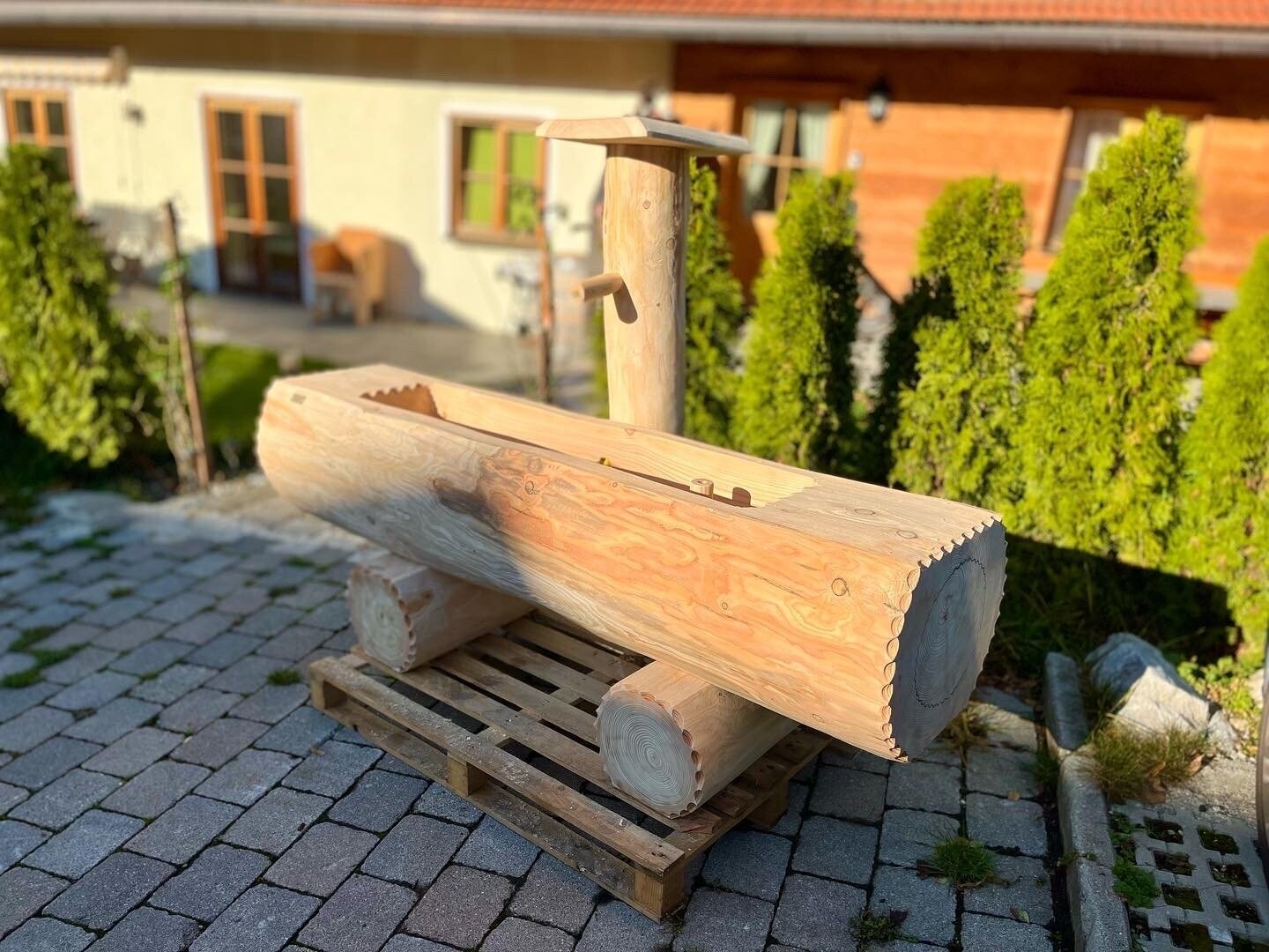 Holzbrunnen ,,Fellhorn" Lärche Holztrog flach | diverse Größen & Optionen