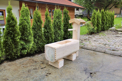 Holzbrunnen ,,Grüneck" eckiger Wassertrog aus Tannenholz | diverse Größen & Optionen