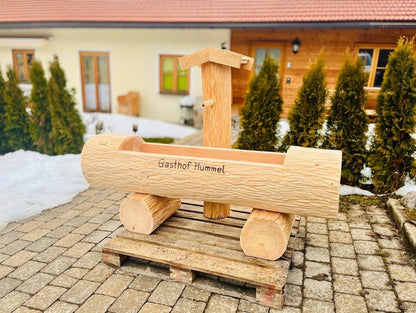 Holzbrunnen ,,Jägerkamp" Zierbrunnen mit Struktur Lärchenholz | diverse Größen & Optionen