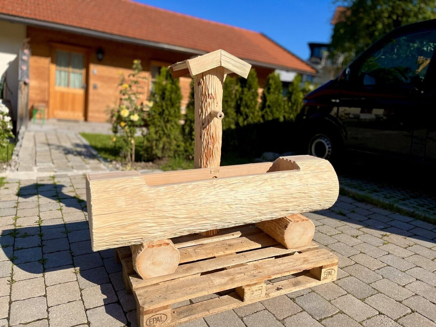 Holzbrunnen ,,Jägerkamp" Zierbrunnen mit Struktur Lärchenholz | diverse Größen & Optionen