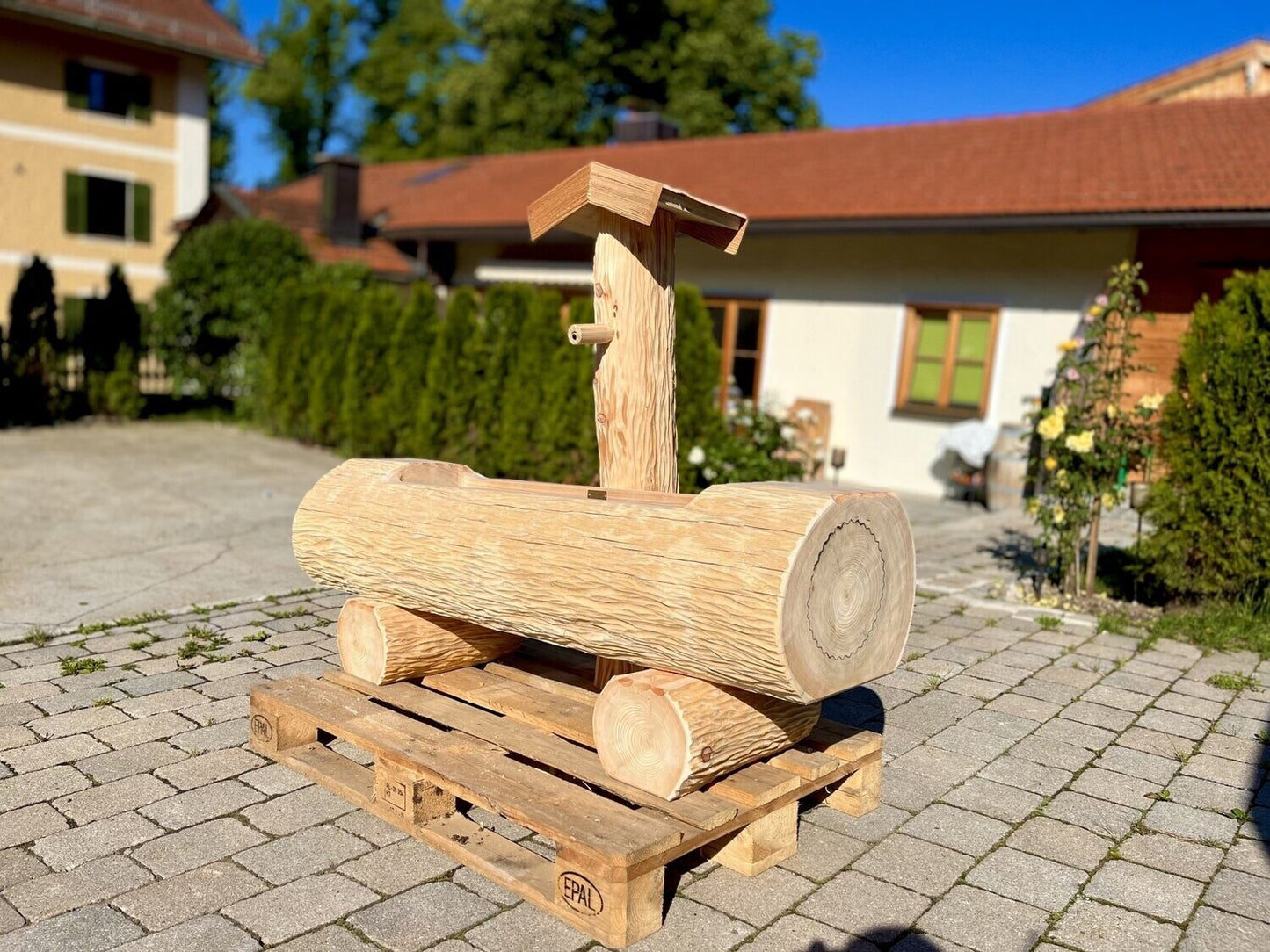 Holzbrunnen ,,Jägerkamp" Zierbrunnen mit Struktur Lärchenholz | diverse Größen & Optionen