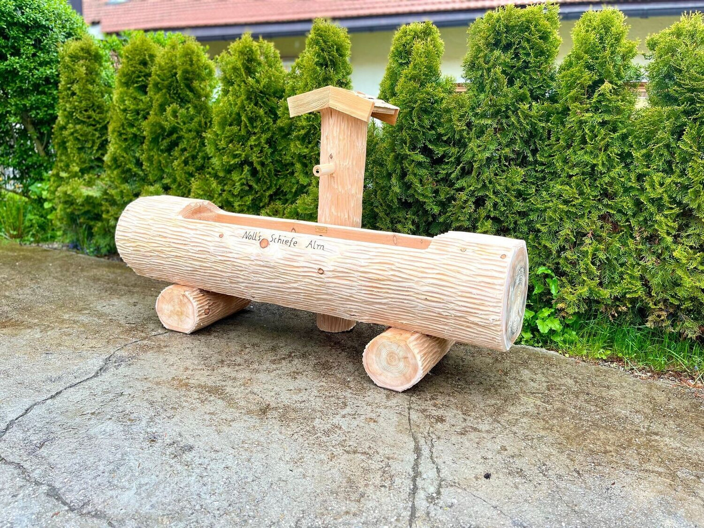 Holzbrunnen ,,Jägerkamp" Zierbrunnen mit Struktur Lärchenholz | diverse Größen & Optionen