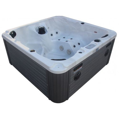 Sanotechnik PALMA OUTDOOR WHIRLPOOL white marble inkl. Abdeckung und Stiege 190x190x86 cm