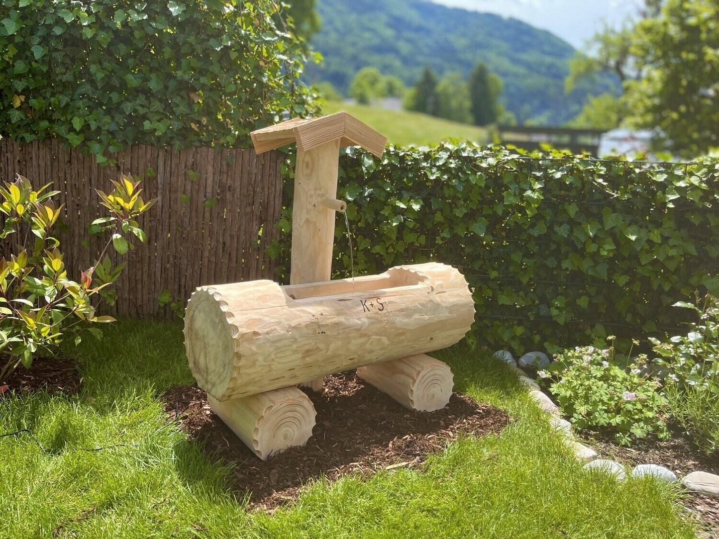 Holzbrunnen ,,Schliersberg" Holztrog Ränder abgeflacht aus Tannenholz | diverse Größen & Optionen