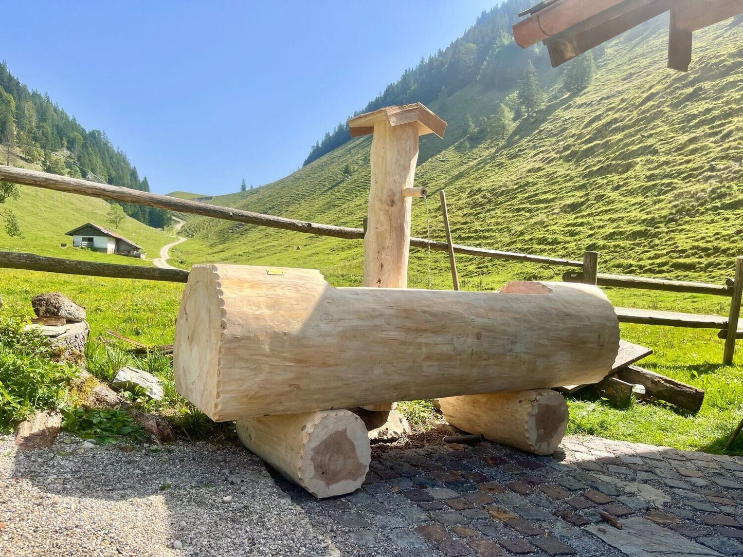 Holzbrunnen ,,Schliersberg" Holztrog Ränder abgeflacht aus Tannenholz | diverse Größen & Optionen