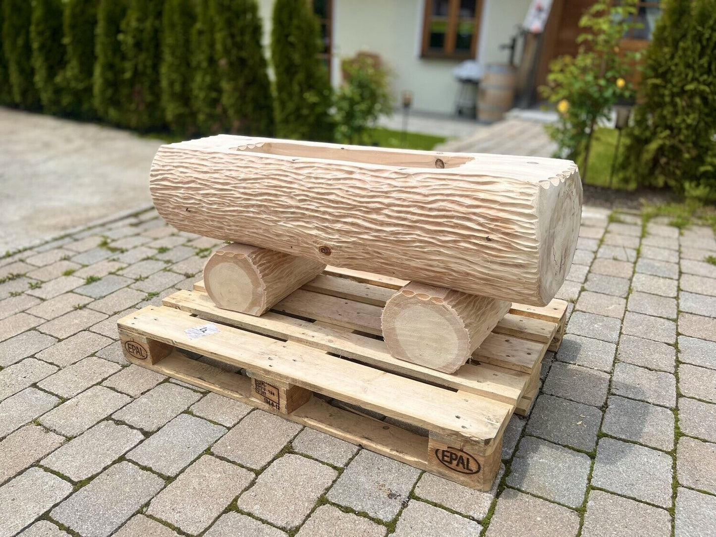 Holzbrunnen ,,Wallberg" Baumstammbrunnen aus Tannenholz strukturiert | diverse Größen & Optionen