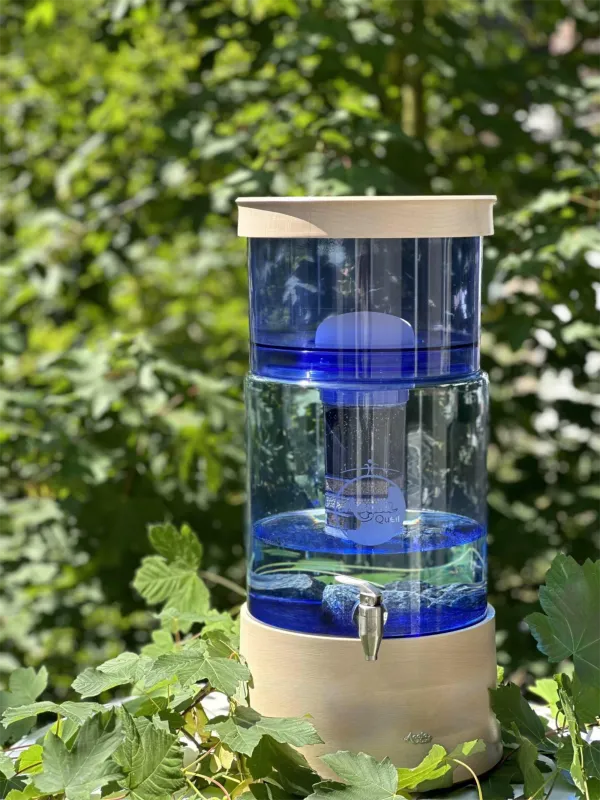 AcalaQuell® Mini blau | Echtholz Ahorn flach | Glastank 5 Liter für 1-2 Personen | verschiedene Optionen