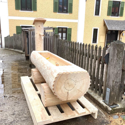 Holzbrunnen ,,Watzmann" Lärchenbrunnen Säule stirnseitig | diverse Größen & Optionen