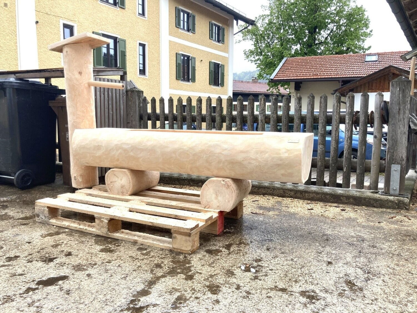 Holzbrunnen ,,Watzmann" Lärchenbrunnen Säule stirnseitig | diverse Größen & Optionen