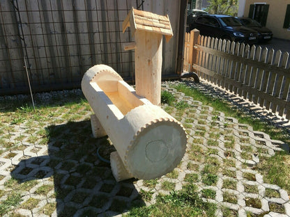 Holzbrunnen ,,Weinberg" Holztrog aus Tannenholz Ränder rund | diverse Größen & Optionen