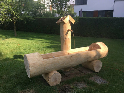 Holzbrunnen ,,Weinberg" Holztrog aus Tannenholz Ränder rund | diverse Größen & Optionen