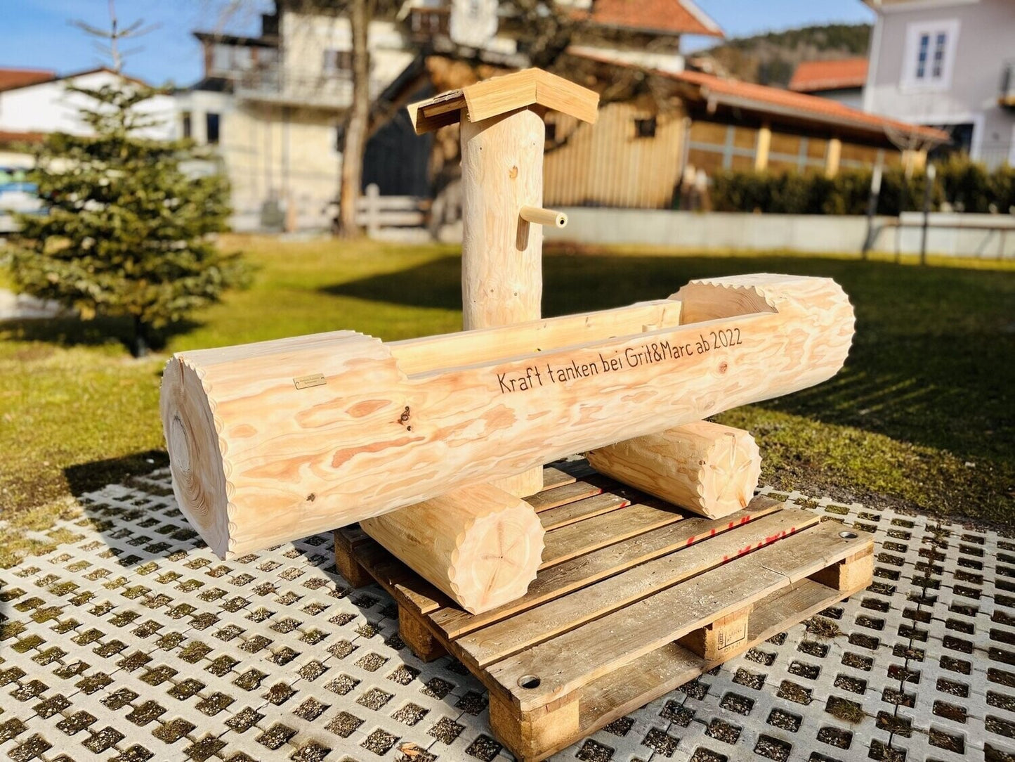 Holzbrunnen ,,Zugspitze" Baumstammbrunnen aus Lärchenholz | diverse Größen & Optionen