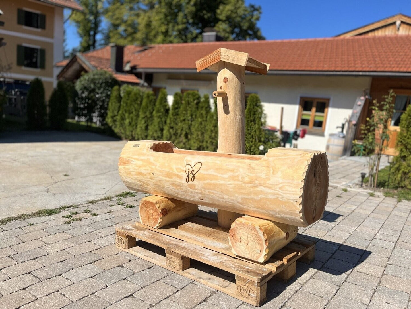 Holzbrunnen ,,Zugspitze" Baumstammbrunnen aus Lärchenholz | diverse Größen & Optionen