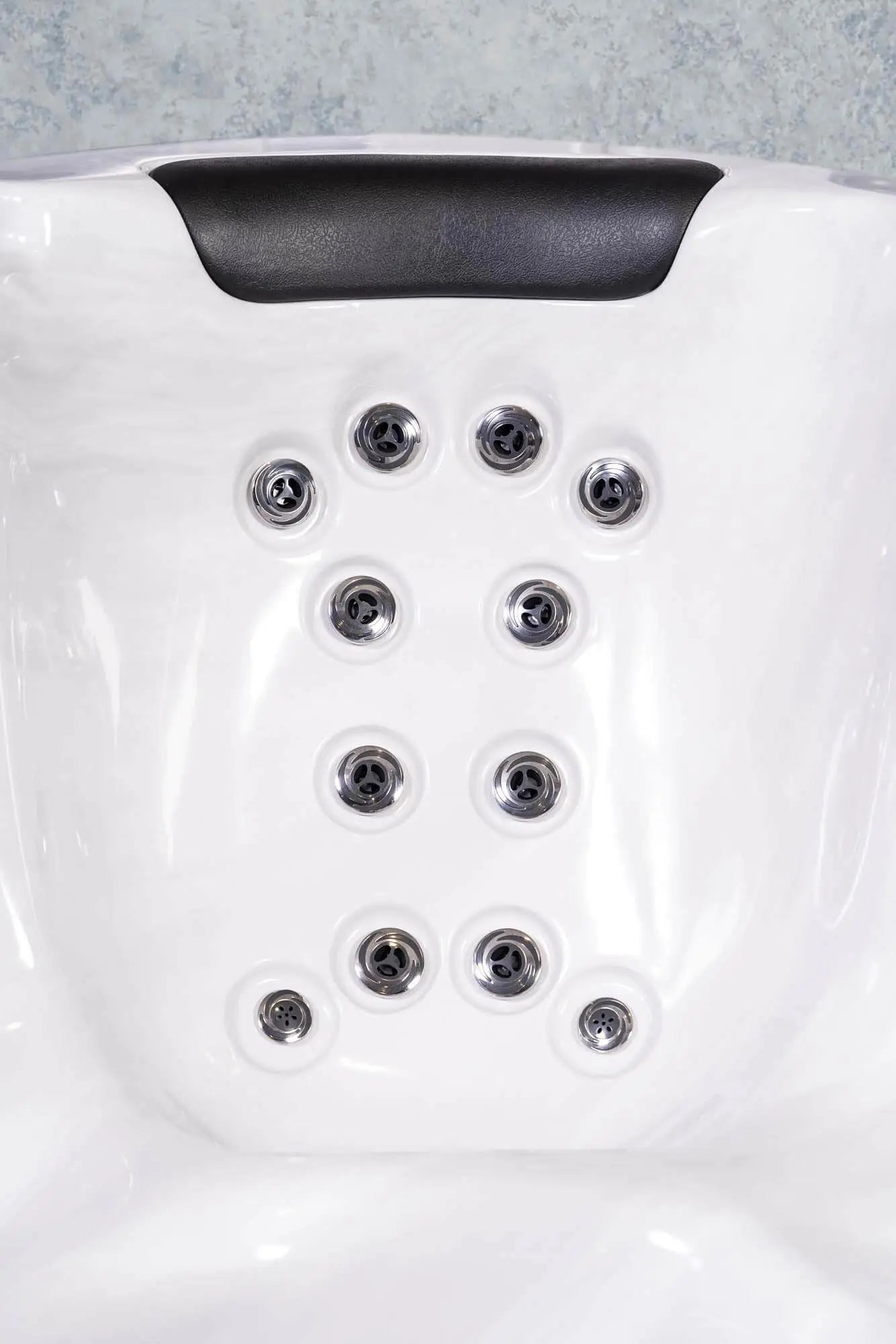 American Outdoor-Whirlpool Torina Swim Spa Sterling Silver / Brown 215x215cm