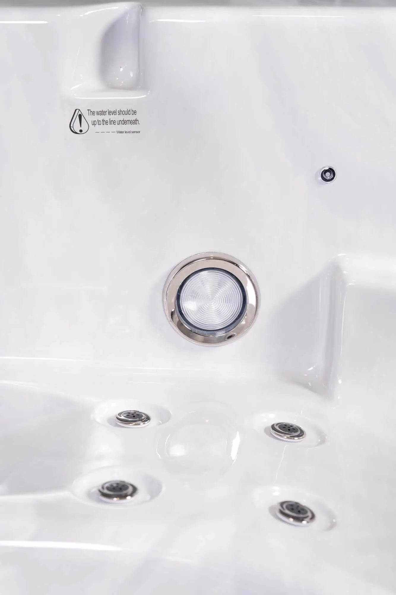 American Outdoor-Whirlpool Torina Swim Spa Sterling Silver / Brown 215x215cm