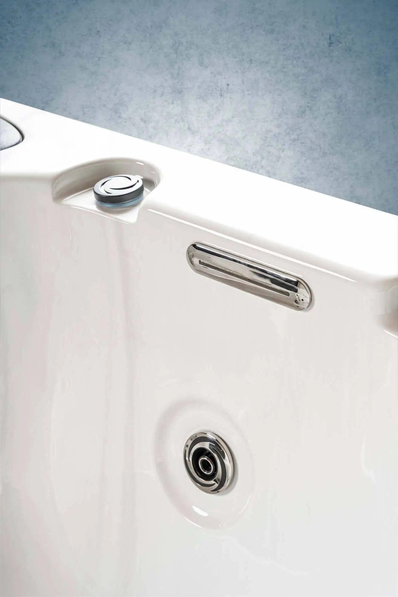 American Outdoor-Whirlpool Torina Swim Spa Sterling Silver / Brown 215x215cm